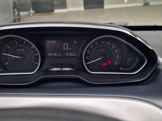 PEUGEOT-208-1.6 GRIFFE 16V FLEX 4P AUTOMÁTICO PEUGEOT-208-2019