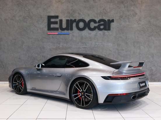 PORSCHE-911-2024