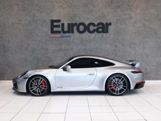 PORSCHE-911-2024