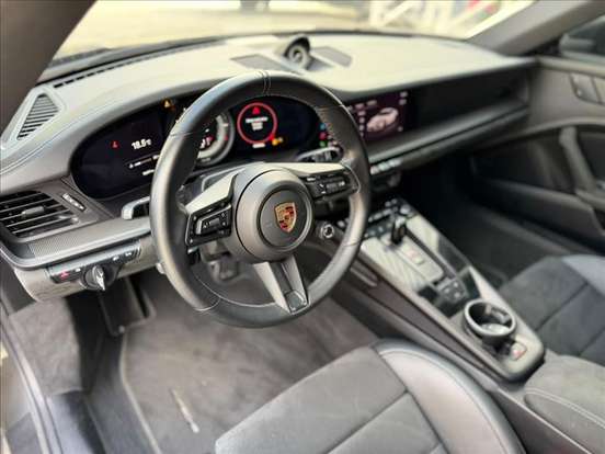 PORSCHE-911-2024