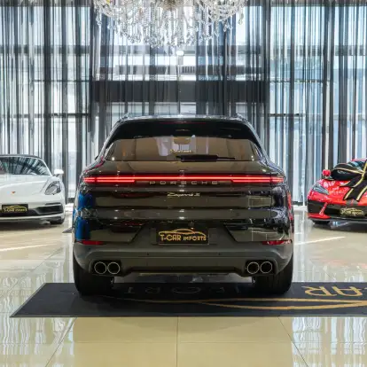 PORSCHE-CAYENNE-2024