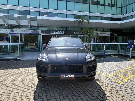 PORSCHE-CAYENNE-2023