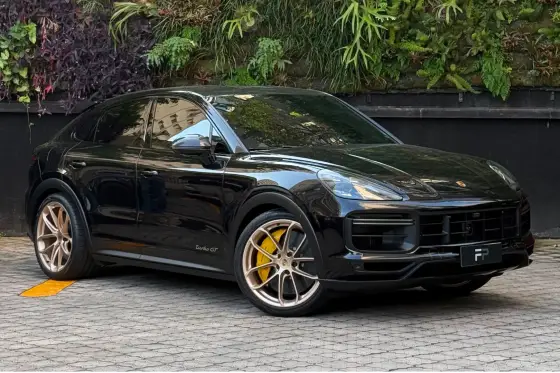 PORSCHE CAYENNE 4.0 V8 GASOLINA TURBO GT COUPÉ AWD TIPTRONIC S PORSCHE CAYENNE 4.0 V8 GASOLINA TURBO GT COUPÉ AWD TIPTRONIC S