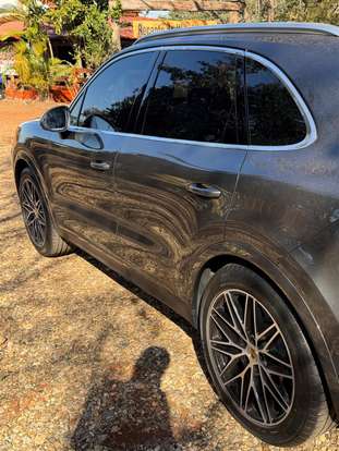 PORSCHE-CAYENNE-2024