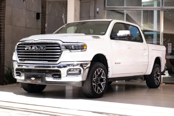 RAM 1500 3.0 HURRICANE 6 BITURBO GASOLINA LARAMIE CD 4X4 AUTOMÁTICO