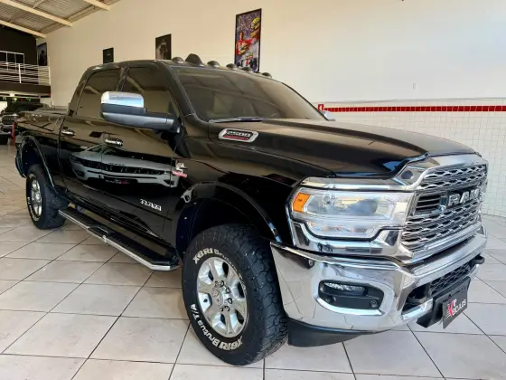 RAM 2500 6.7 I6 TURBO DIESEL LARAMIE CD 4X4 AUTOMÁTICO RAM 2500 6.7 I6 TURBO DIESEL LARAMIE CD 4X4 AUTOMÁTICO