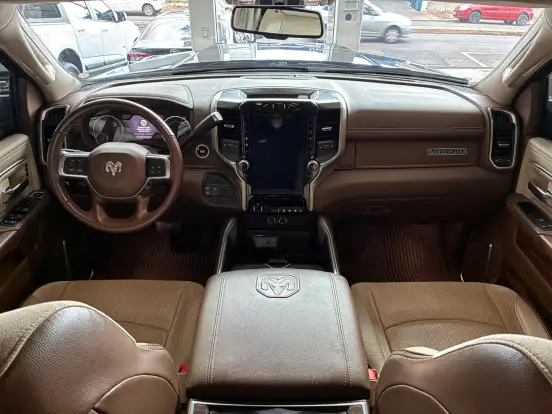 RAM-3500-6.7 I6 TURBO DIESEL LARAMIE CD 4X4 AUTOMÁTICO RAM-3500-2022