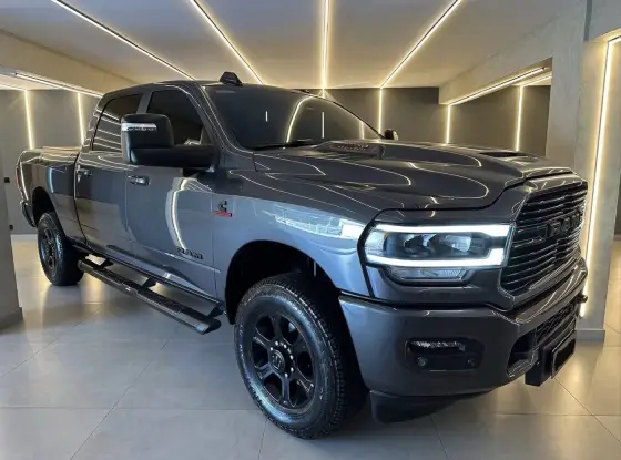 RAM 3500 6.7 I6 TURBO DIESEL LARAMIE NIGHT EDITION CD 4X4 AUTOMÁTICO RAM 3500 6.7 I6 TURBO DIESEL LARAMIE NIGHT EDITION CD 4X4 AUTOMÁTICO