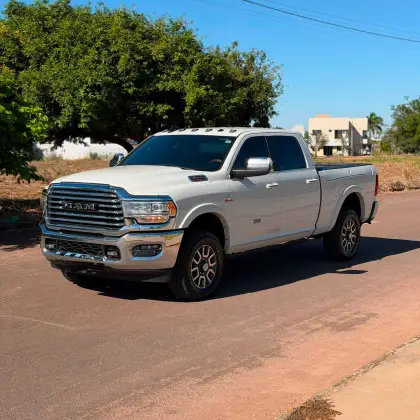 RAM 3500 6.7 I6 TURBO DIESEL LIMITED LONGHORN CD 4X4 AUTOMÁTICO RAM 3500 6.7 I6 TURBO DIESEL LIMITED LONGHORN CD 4X4 AUTOMÁTICO