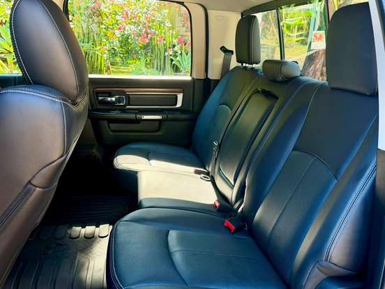 RAM-1500-5.7 V8 GASOLINA LIMITED NIGHT EDITION CD 4X4 AUTOMÁTICO RAM-1500-2023
