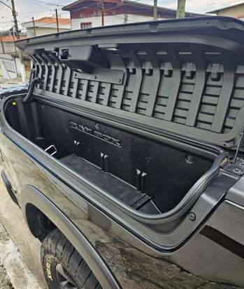 RAM-1500-5.7 V8 GASOLINA REBEL CD 4X4 AUTOMÁTICO RAM-1500-2022