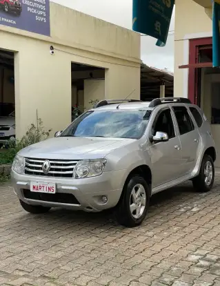 RENAULT-DUSTER-2012