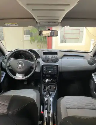 RENAULT-DUSTER-2012