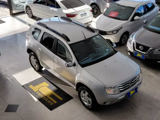 RENAULT DUSTER 2.0 DYNAMIQUE 4X2 16V FLEX 4P AUTOMÁTICO RENAULT DUSTER 2.0 DYNAMIQUE 4X2 16V FLEX 4P AUTOMÁTICO
