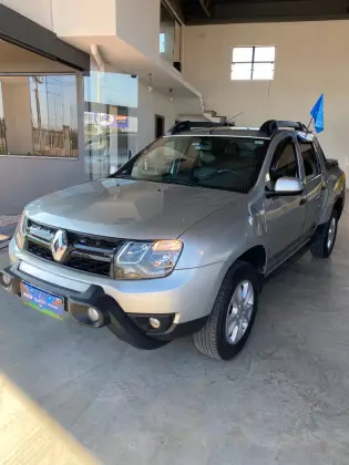 RENAULT DUSTER OROCH 1.6 16V SCE FLEX EXPRESS MANUAL RENAULT DUSTER OROCH 1.6 16V SCE FLEX EXPRESS MANUAL