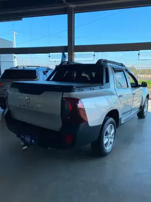 RENAULT-DUSTER OROCH-2018