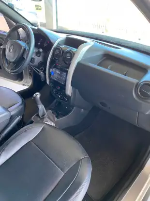 RENAULT-DUSTER OROCH-2018