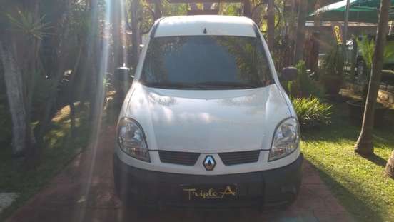 RENAULT-KANGOO-2013
