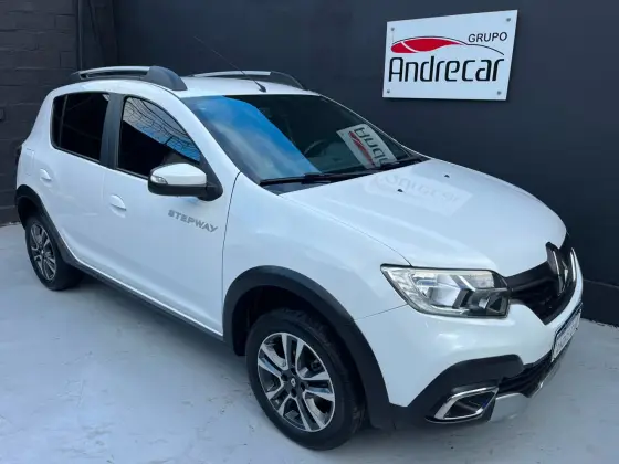 RENAULT SANDERO 1.6 16V SCE FLEX INTENSE X-TRONIC RENAULT SANDERO 1.6 16V SCE FLEX INTENSE X-TRONIC