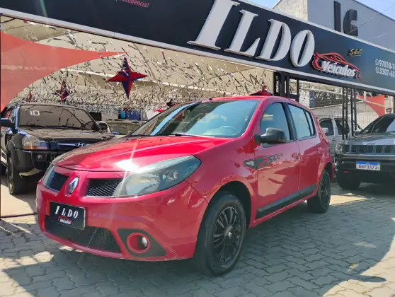 RENAULT SANDERO 1.6 GT LINE LIMITED FLEX 4P MANUAL RENAULT SANDERO 1.6 GT LINE LIMITED FLEX 4P MANUAL