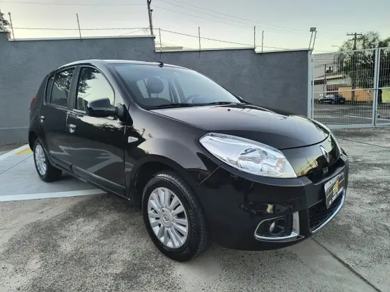 RENAULT SANDERO 1.6 PRIVILÉGE 8V HI-FLEX 4P MANUAL RENAULT SANDERO 1.6 PRIVILÉGE 8V HI-FLEX 4P MANUAL