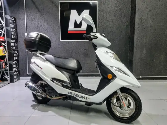 SUZUKI BURGMAN i SUZUKI BURGMAN i