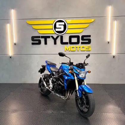 SUZUKI GSR 750 SUZUKI GSR 750