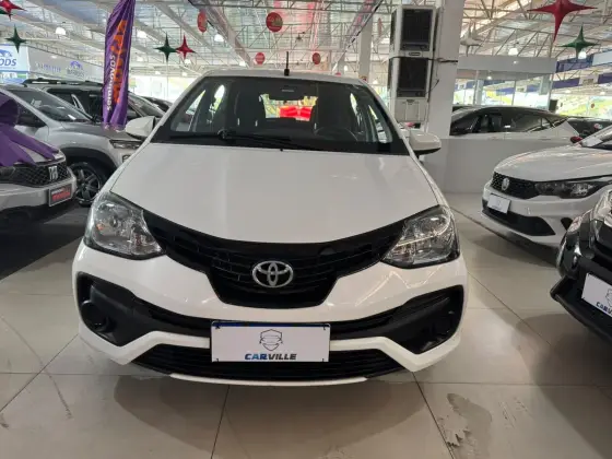 TOYOTA ETIOS 1.3 X 16V FLEX 4P AUTOMÁTICO TOYOTA ETIOS 1.3 X 16V FLEX 4P AUTOMÁTICO