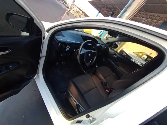 TOYOTA-ETIOS-2020