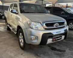 TOYOTA HILUX 2.7 SR 4X2 CD 16V GASOLINA 4P AUTOMÁTICO TOYOTA HILUX 2.7 SR 4X2 CD 16V GASOLINA 4P AUTOMÁTICO
