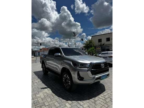 TOYOTA-HILUX-2020