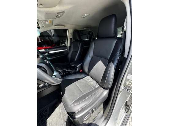 TOYOTA-HILUX-2020