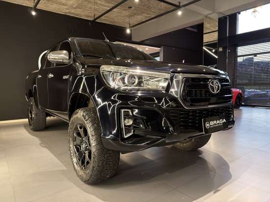 TOYOTA-HILUX-2.8 SRX 4X4 CD 16V DIESEL 4P AUTOMÁTICO TOYOTA-HILUX-2018