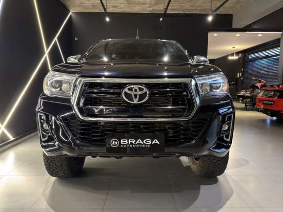 TOYOTA-HILUX-2.8 SRX 4X4 CD 16V DIESEL 4P AUTOMÁTICO TOYOTA-HILUX-2018