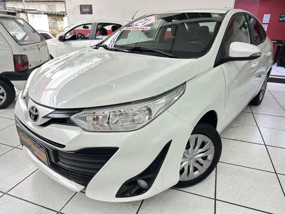TOYOTA YARIS 1.5 16V FLEX SEDAN XL LIVE MULTIDRIVE TOYOTA YARIS 1.5 16V FLEX SEDAN XL LIVE MULTIDRIVE