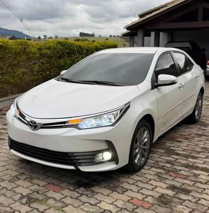 TOYOTA-COROLLA-2019