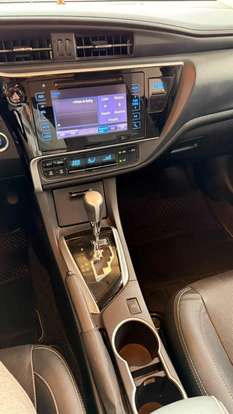 TOYOTA-COROLLA-2019