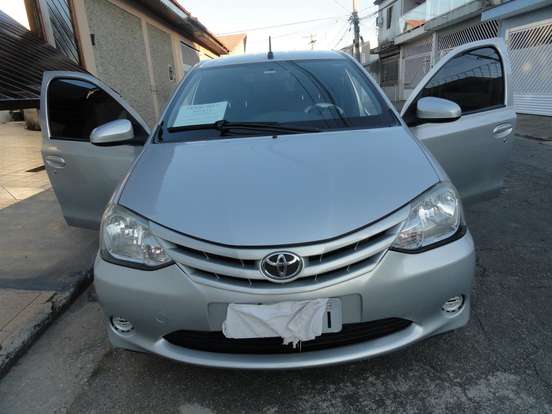 TOYOTA-ETIOS-2016