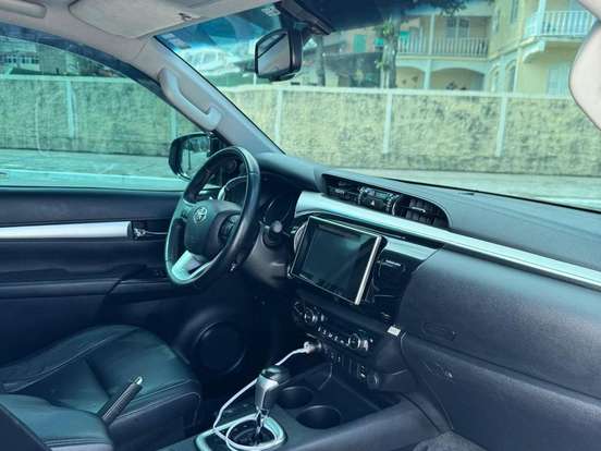 TOYOTA-HILUX-2.8 SRV 4X4 CD 16V DIESEL 4P AUTOMÁTICO TOYOTA-HILUX-2018