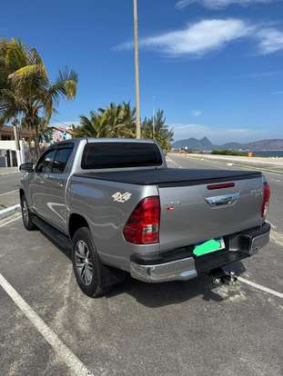 TOYOTA-HILUX-2018