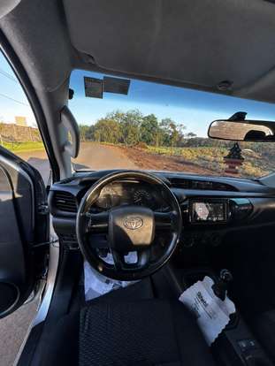 TOYOTA-HILUX-2016