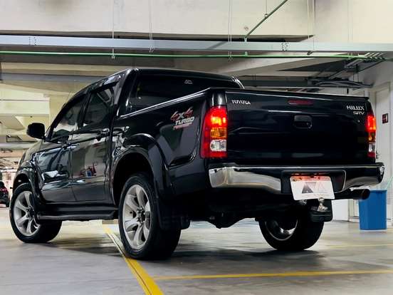 TOYOTA-HILUX-3.0 SRV 4X4 CD 16V TURBO INTERCOOLER DIESEL 4P AUTOMÁTICO TOYOTA-HILUX-2010