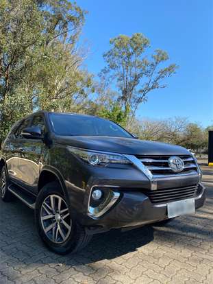 TOYOTA-HILUX SW4-2016