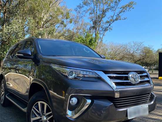 TOYOTA-HILUX SW4-2.8 SRX 4X4 16V TURBO INTERCOOLER DIESEL 4P AUTOMÁTICO TOYOTA-HILUX SW4-2016