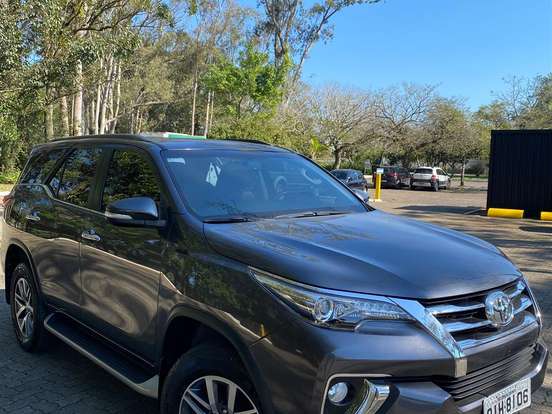 TOYOTA-HILUX SW4-2.8 SRX 4X4 16V TURBO INTERCOOLER DIESEL 4P AUTOMÁTICO TOYOTA-HILUX SW4-2016