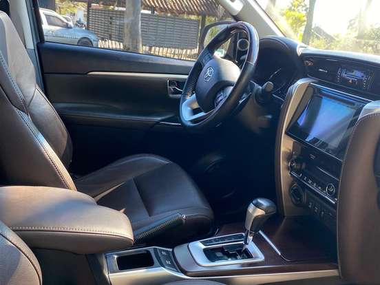 TOYOTA-HILUX SW4-2.8 SRX 4X4 16V TURBO INTERCOOLER DIESEL 4P AUTOMÁTICO TOYOTA-HILUX SW4-2016