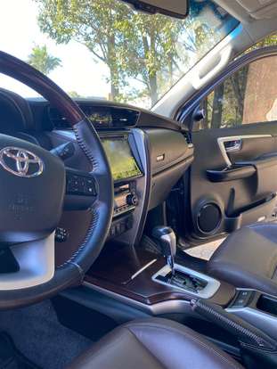 TOYOTA-HILUX SW4-2016