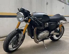 TRIUMPH THRUXTON R TRIUMPH THRUXTON R