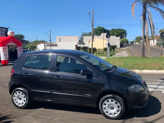 VOLKSWAGEN-FOX-1.0 MI 8V FLEX 4P MANUAL VOLKSWAGEN-FOX-2009