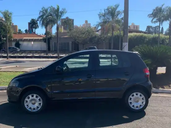 VOLKSWAGEN-FOX-1.0 MI 8V FLEX 4P MANUAL VOLKSWAGEN-FOX-2009